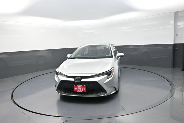 Used 2022 Toyota Corolla LE FWD image 31