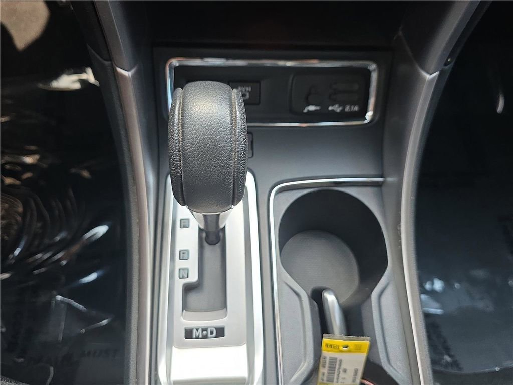 Used 2022 Subaru Ascent Premium w/ Convenience Package image 18