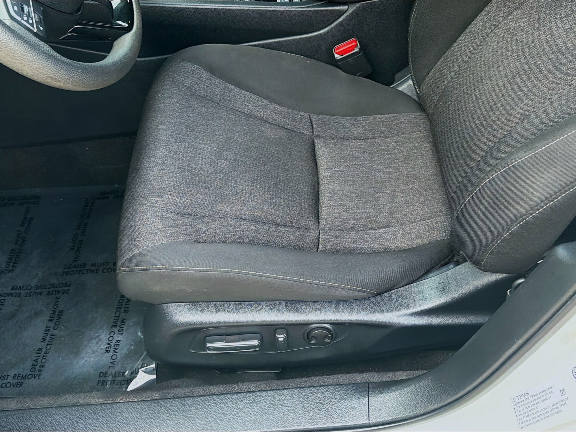 Certified 2023 Honda Accord EX image 17