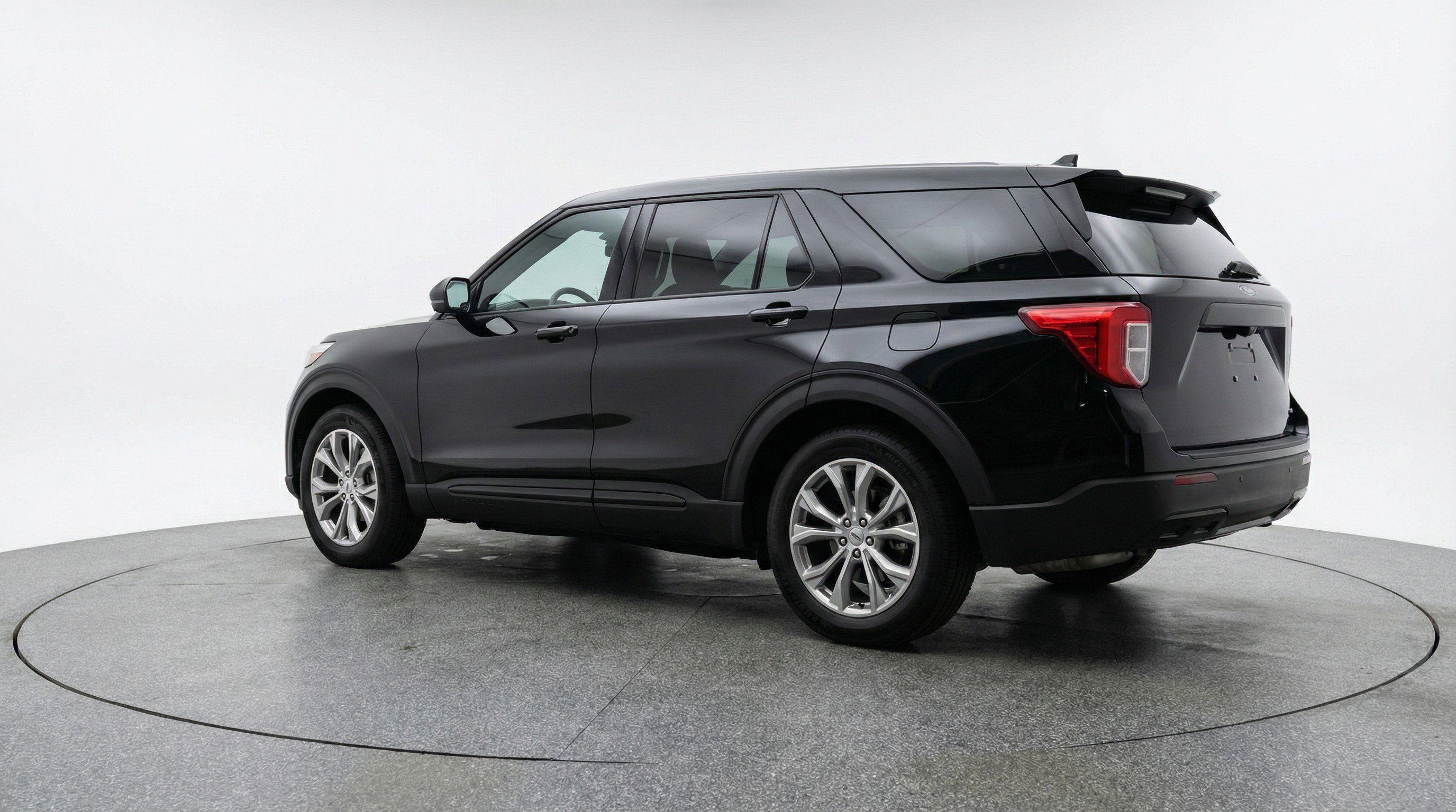 Used 2024 Ford Explorer Limited image 6
