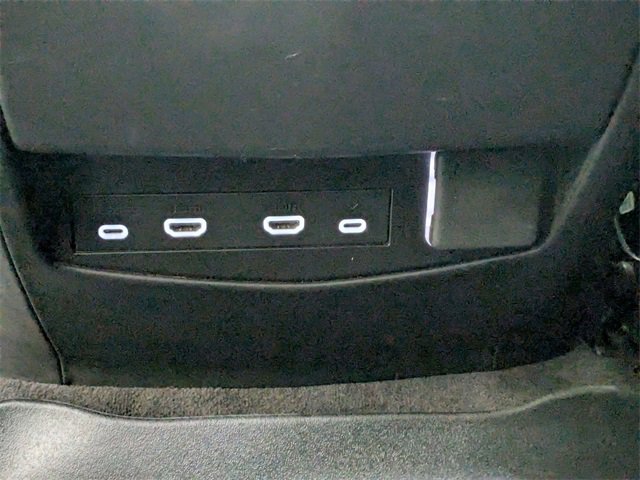 Used 2023 Cadillac Escalade ESV Sport Platinum w/ LPO, ONYX Package image 30