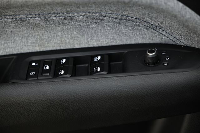 Used 2024 Jeep Compass Latitude image 18