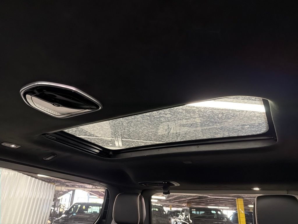 New 2026 Jeep Grand Wagoneer Summit AWD/4WD image 13