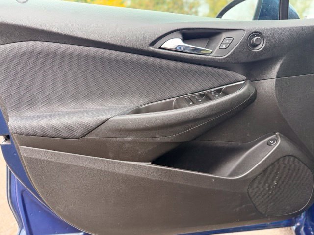 Used 2019 Chevrolet Cruze LT FWD image 16