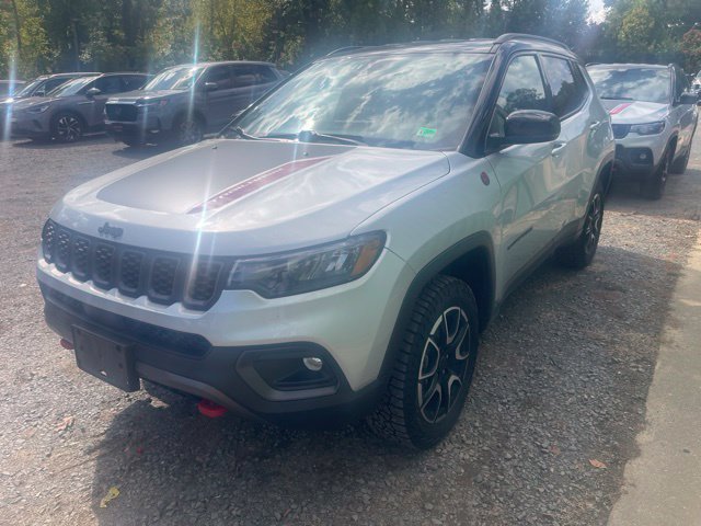 Used 2025 Jeep Compass Trailhawk