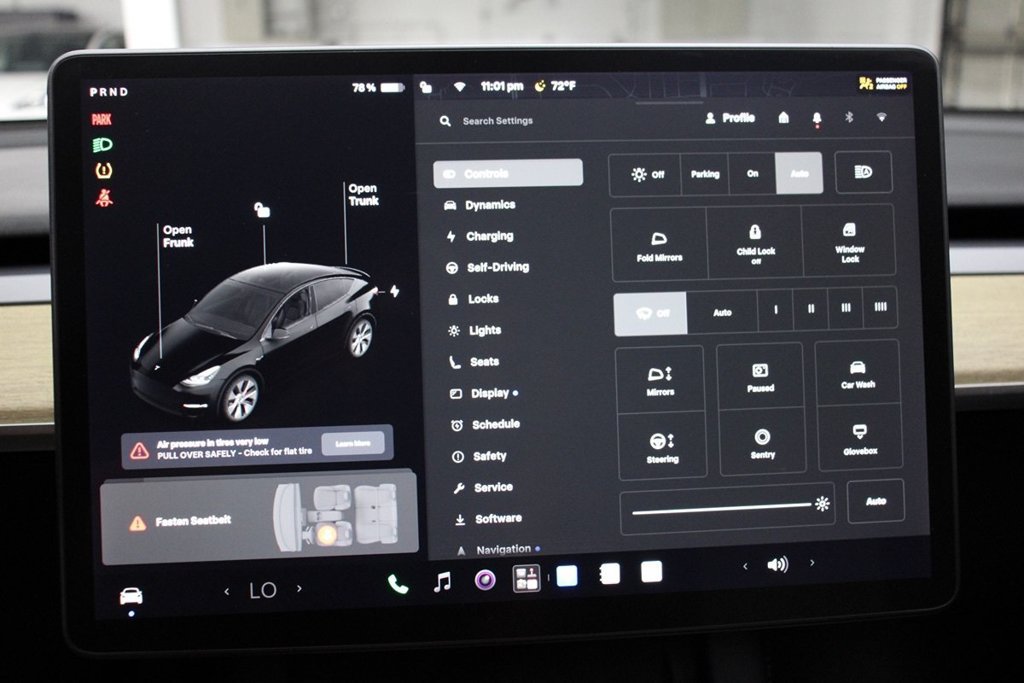 Used 2022 Tesla Model Y Performance AWD/4WD image 22