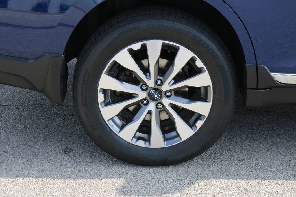 Used 2017 Subaru Outback 3.6R Touring w/ Popular Package #5A image 32