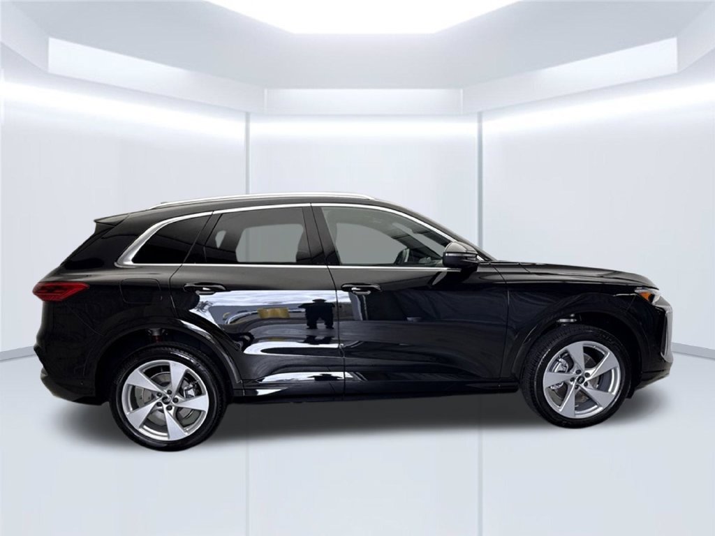Used 2025 Audi Q5 Premium Plus AWD/4WD image 8