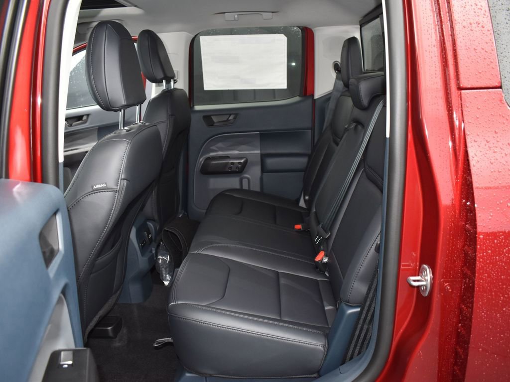 New 2025 Ford Maverick Lariat w/ Black Appearance Package image 12