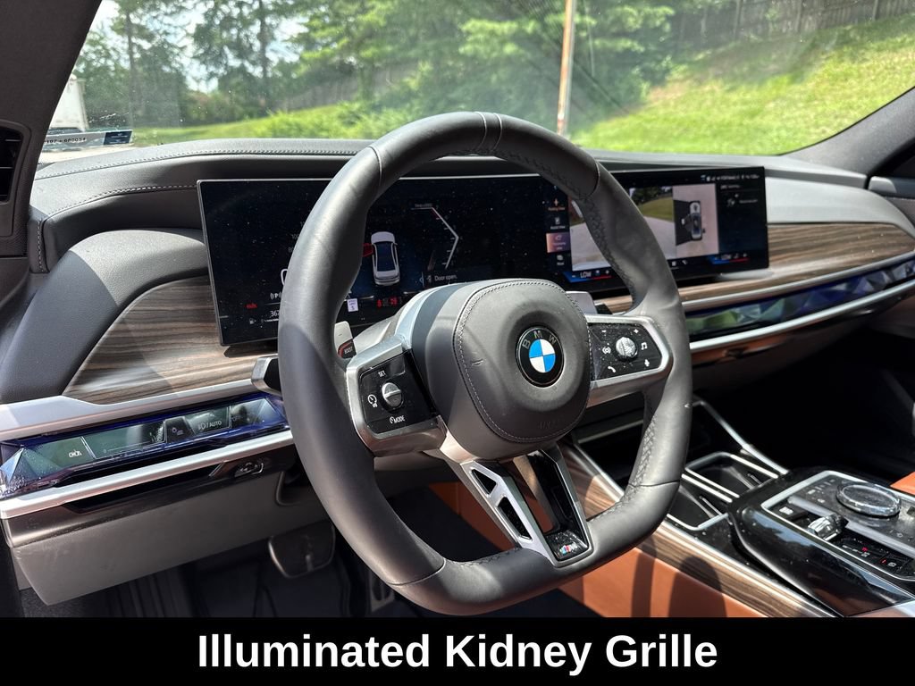 Used 2026 BMW 760i xDrive w/ Executive Package AWD/4WD image 15