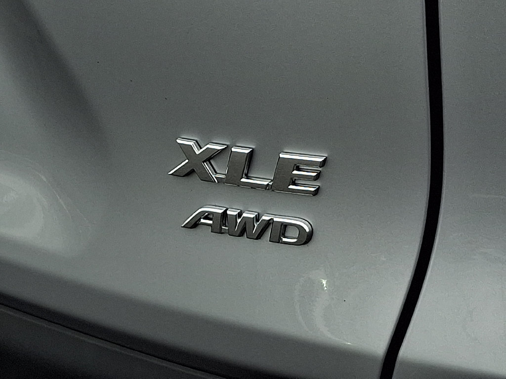 Certified 2025 Toyota RAV4 XLE AWD/4WD image 31