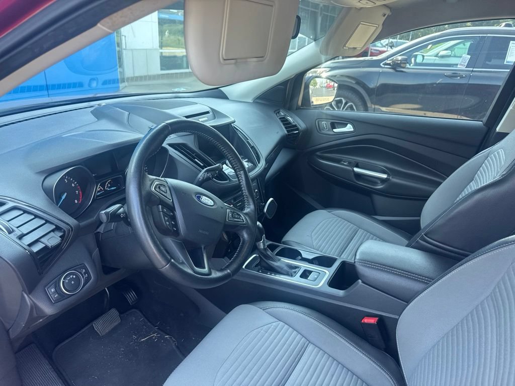 Used 2017 Ford Escape Titanium AWD/4WD image 10