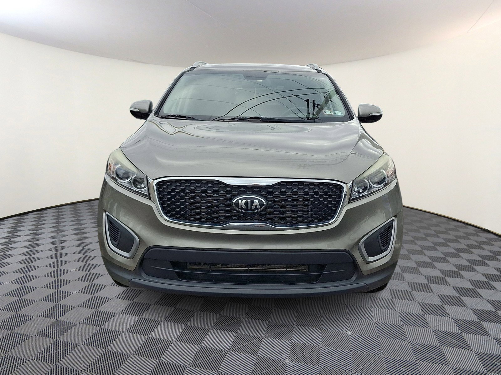 Used 2016 Kia Sorento LX w/ LX Convenience Package AWD/4WD image 2
