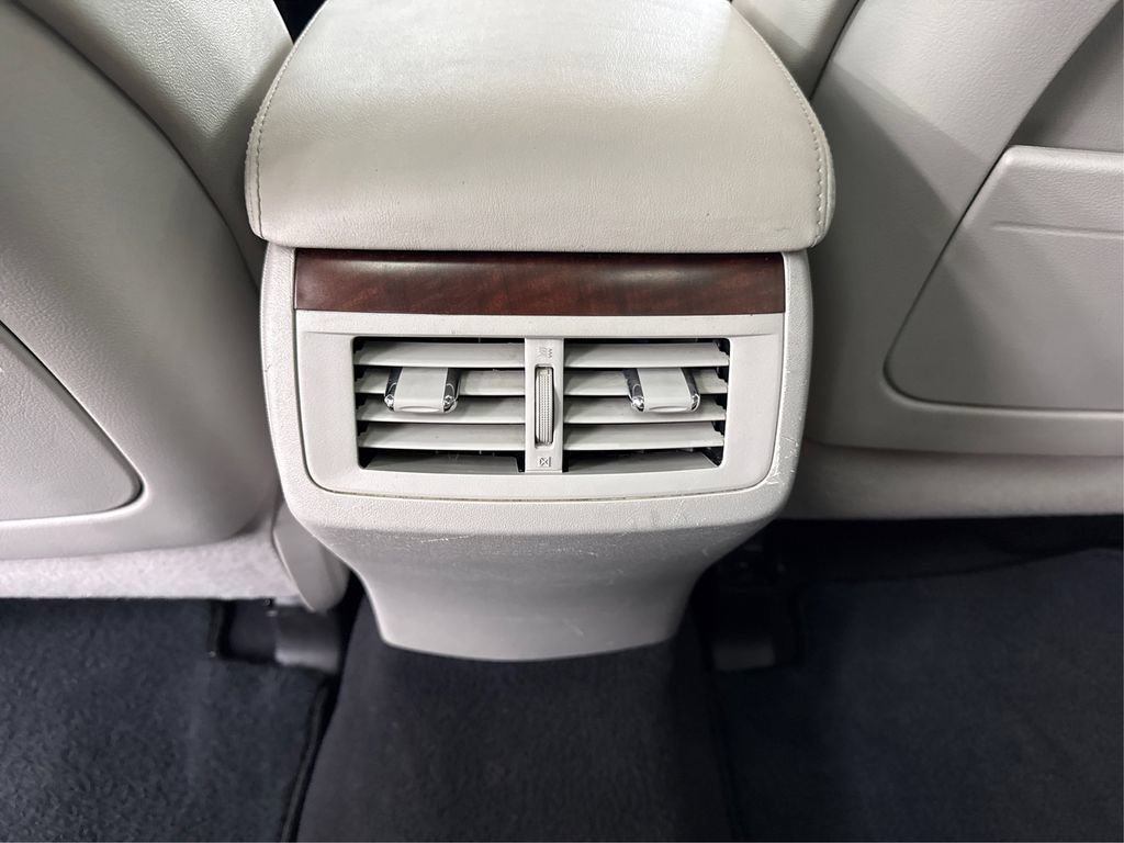Used 2012 Toyota Venza Limited AWD/4WD image 35