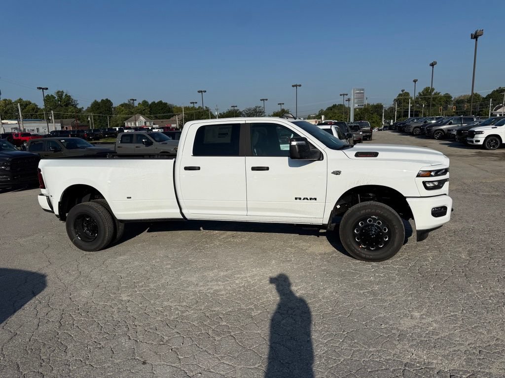 New 2027 RAM 3500 Big Horn AWD/4WD image 5