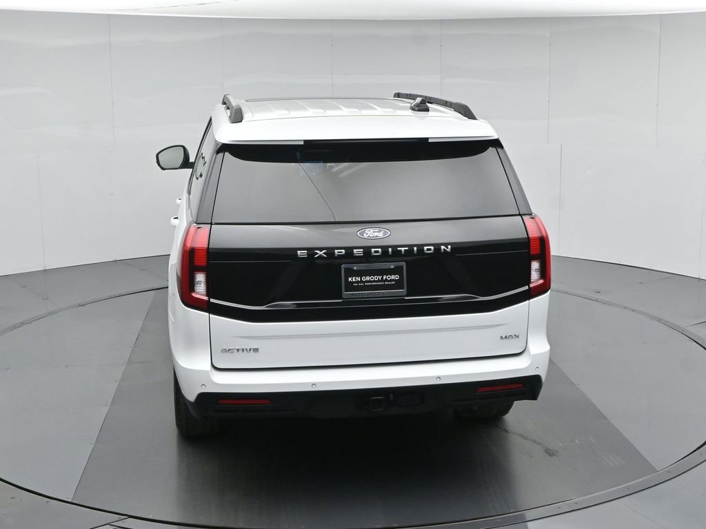 Used 2025 Ford Expedition Max Active AWD/4WD image 47