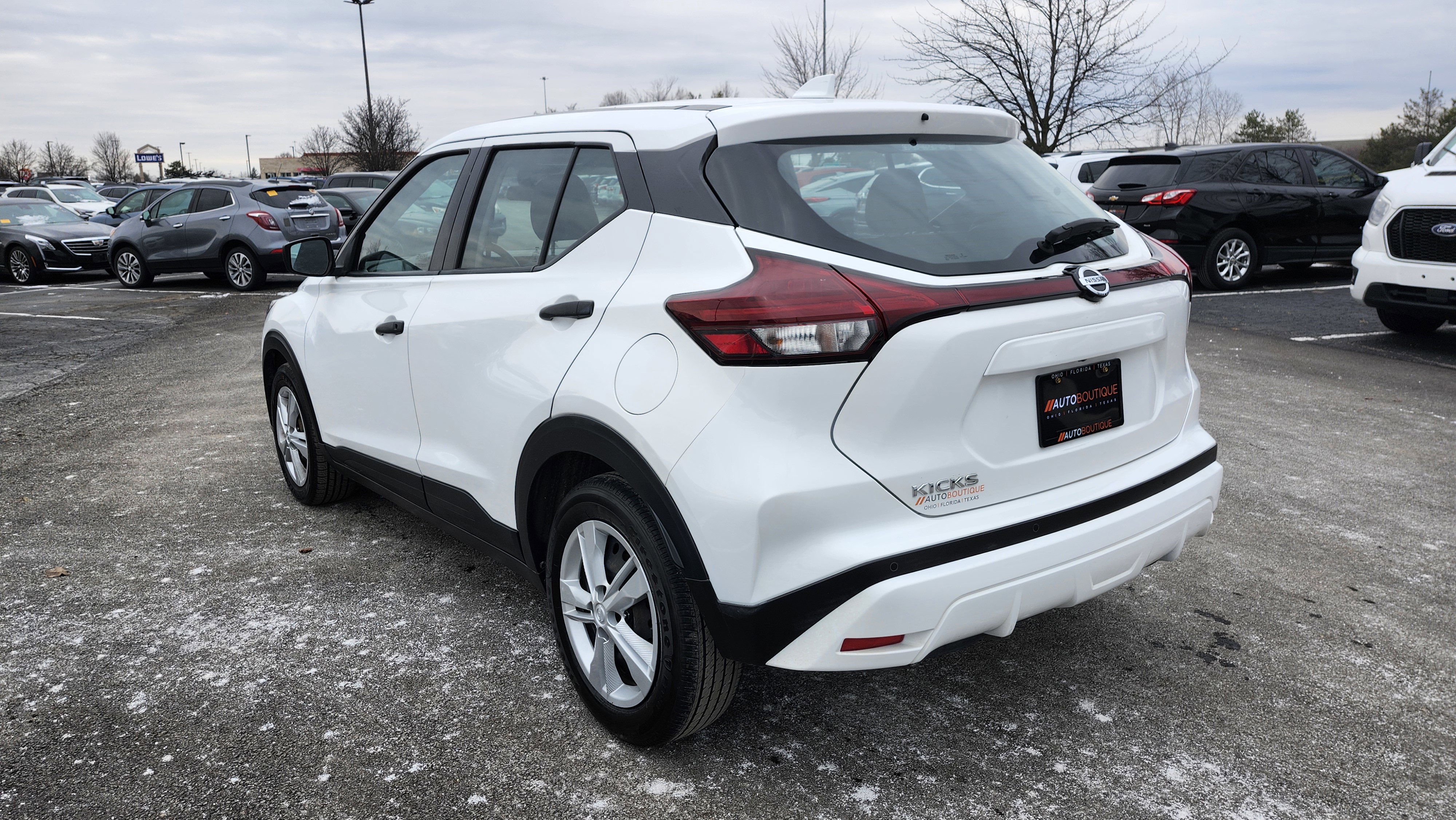 Used 2021 Nissan Kicks S image 13