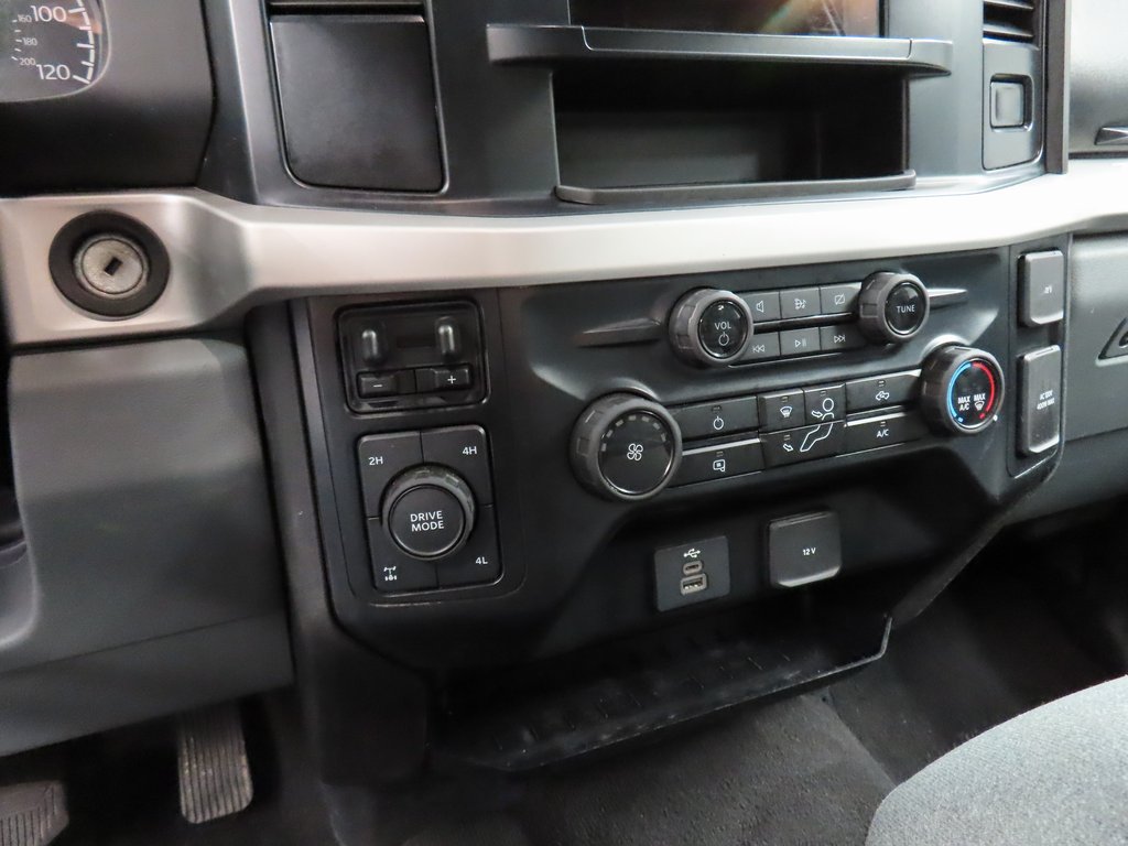 Used 2024 Ford F250 XLT AWD/4WD image 53