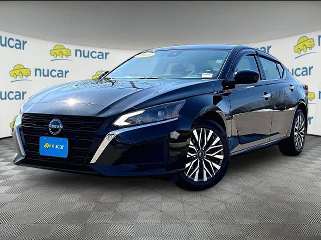 Certified 2023 Nissan Altima 2.5 SV w/ SV Premium Package image 3