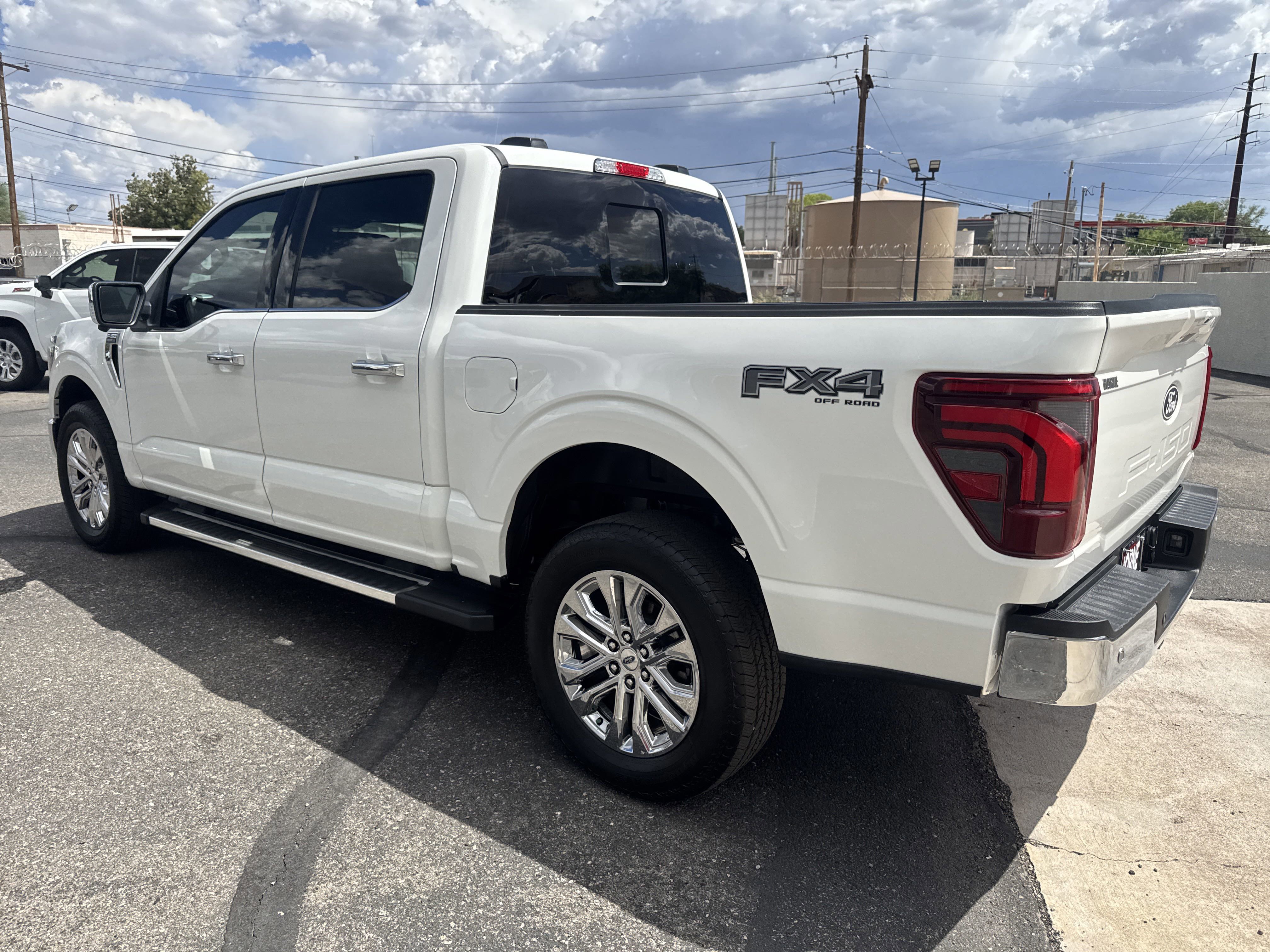 New 2025 Ford F150 Lariat w/ Equipment Group 502A High image 5