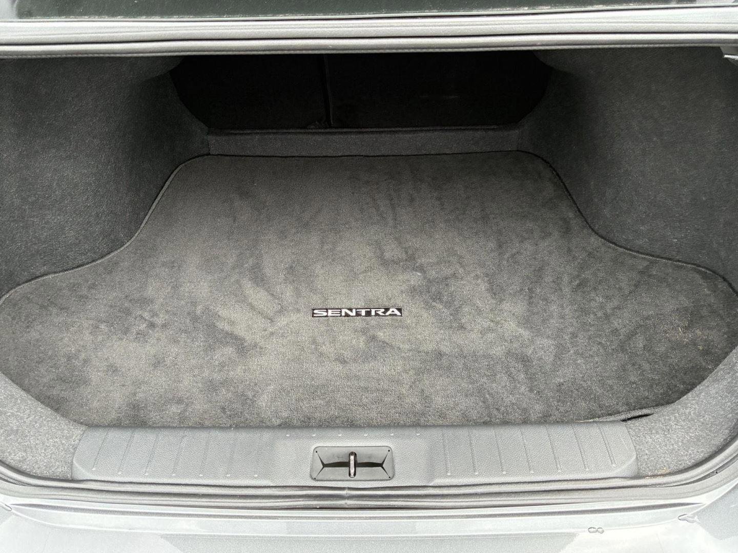 Used 2024 Nissan Sentra S FWD image 10