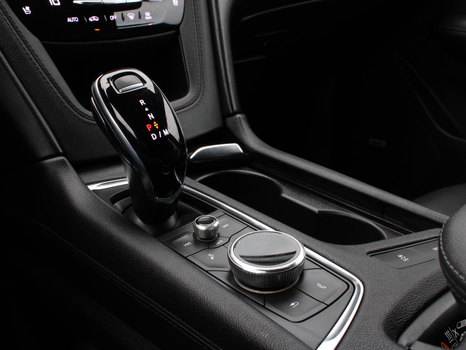 Used 2021 Cadillac XT6 Premium Luxury image 14