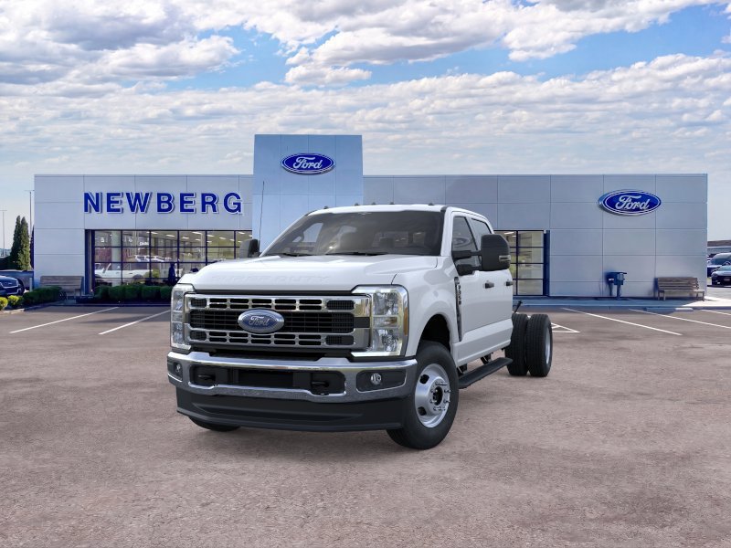 New 2026 Ford F350 XL w/ XL Chrome Package AWD/4WD image 4