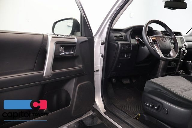 Used 2024 Toyota 4Runner SR5 AWD/4WD image 8