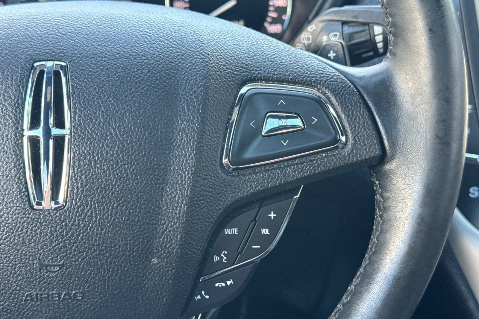 Used 2017 Lincoln MKC Reserve AWD/4WD image 39