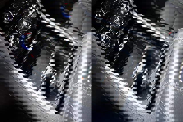 Used 2021 GMC Yukon Denali w/ Denali Premium Package image 30