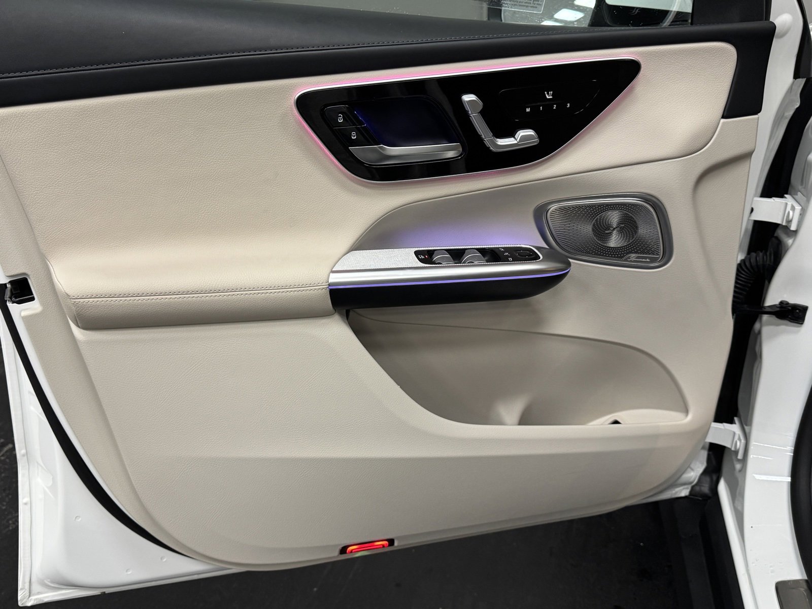 Certified 2023 Mercedes-Benz GLC 300 image 21