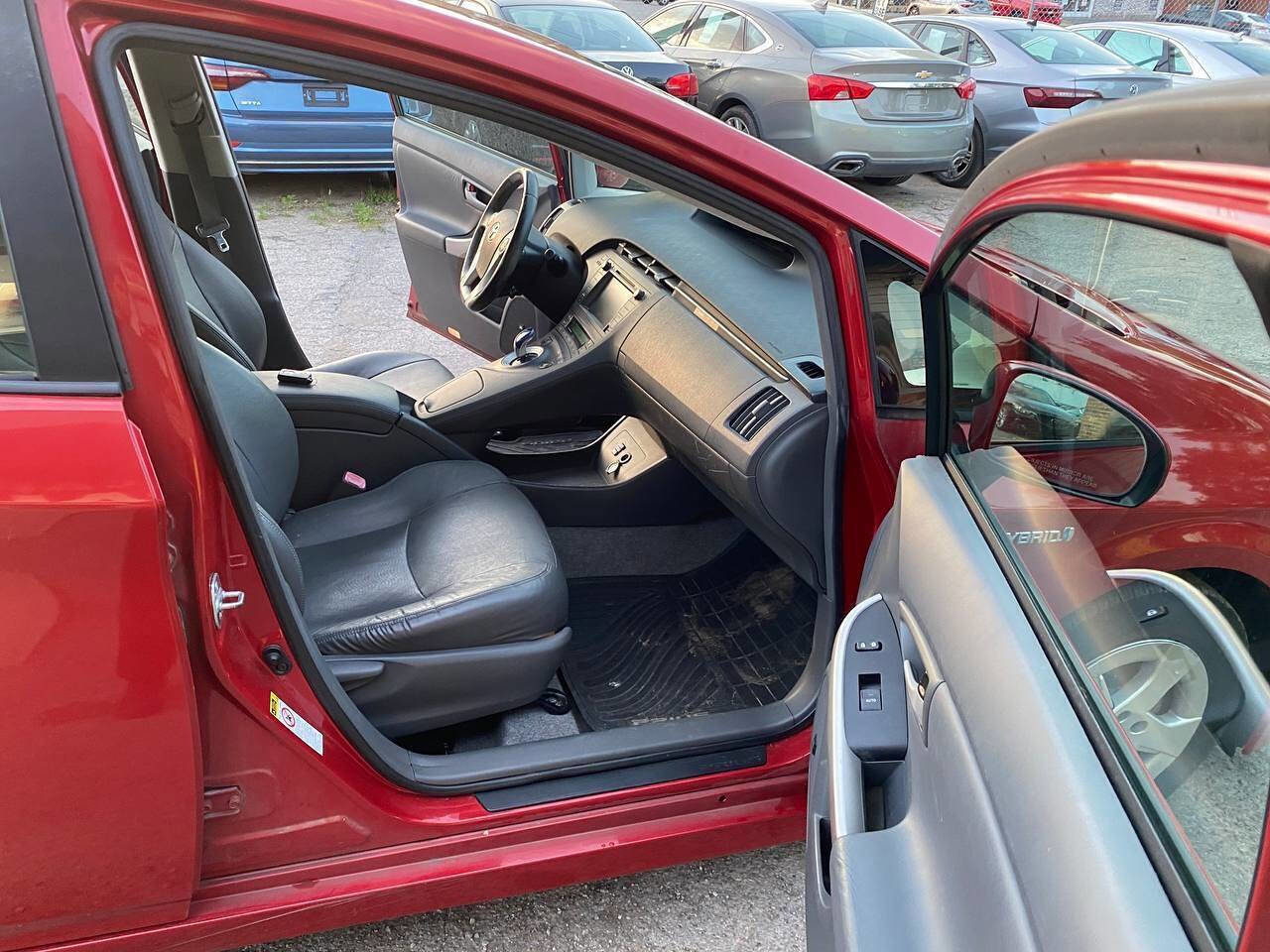 Used 2010 Toyota Prius One FWD image 17