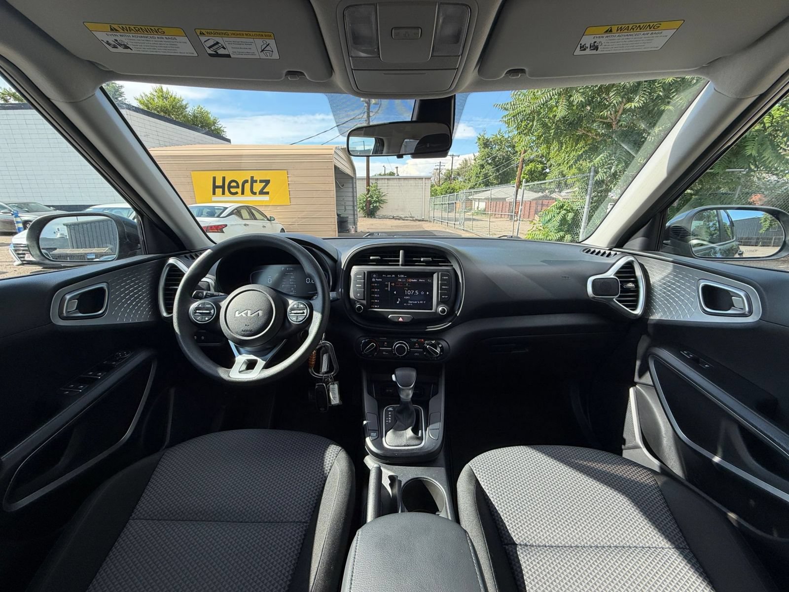 Used 2025 Kia Soul LX w/ LX Technology Package FWD image 31