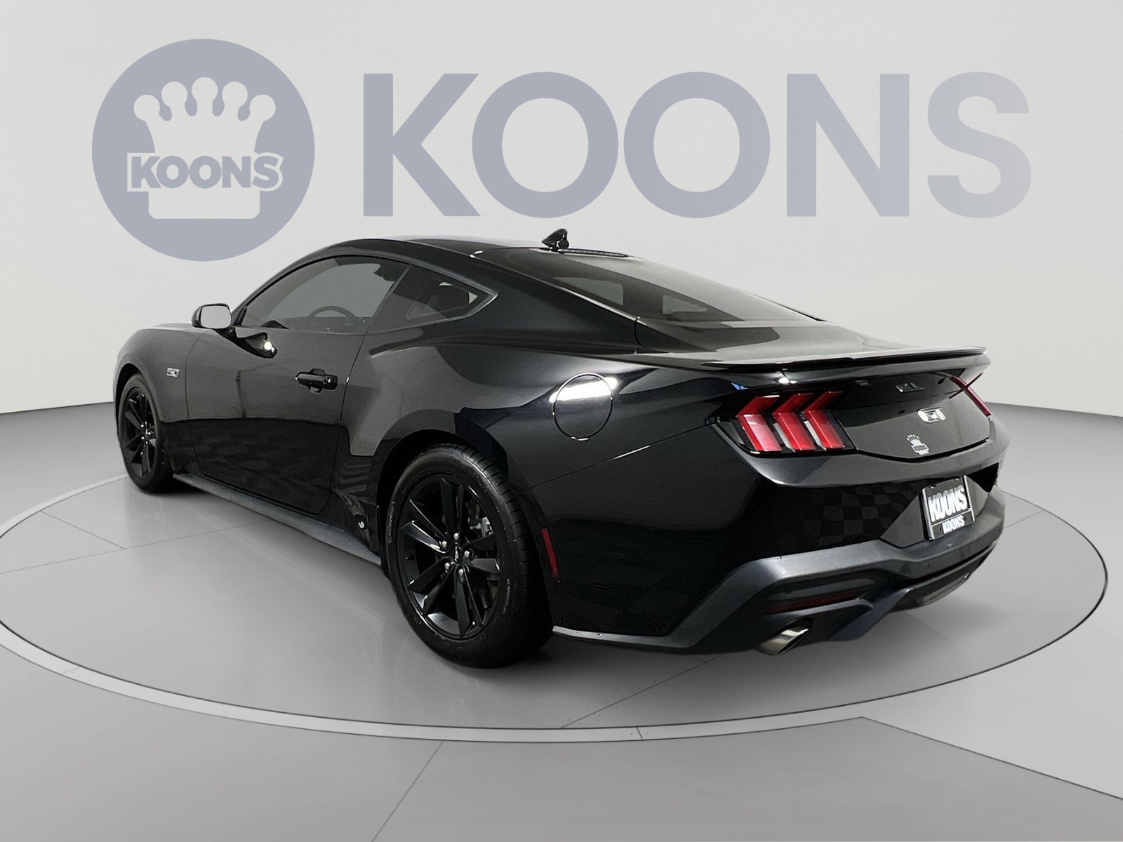 Used 2024 Ford Mustang GT RWD image 8