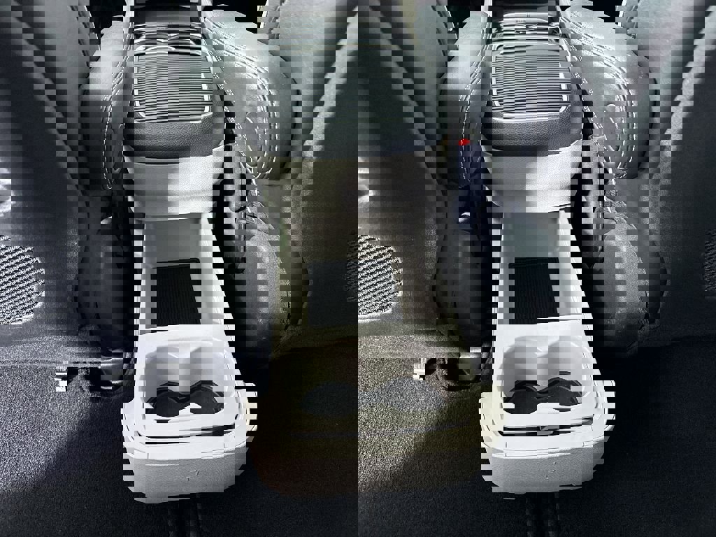 Used 2023 Chrysler Pacifica Limited image 37