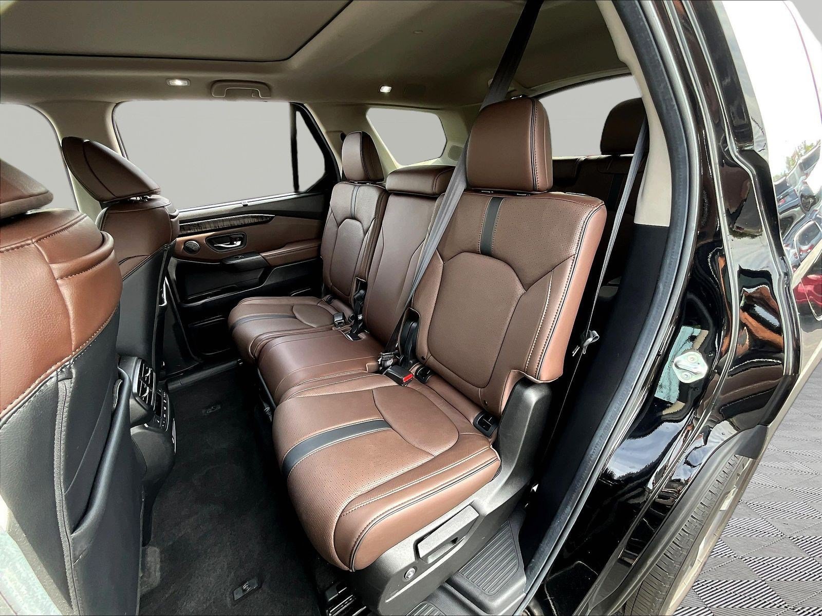 Used 2025 Honda Pilot Elite image 22
