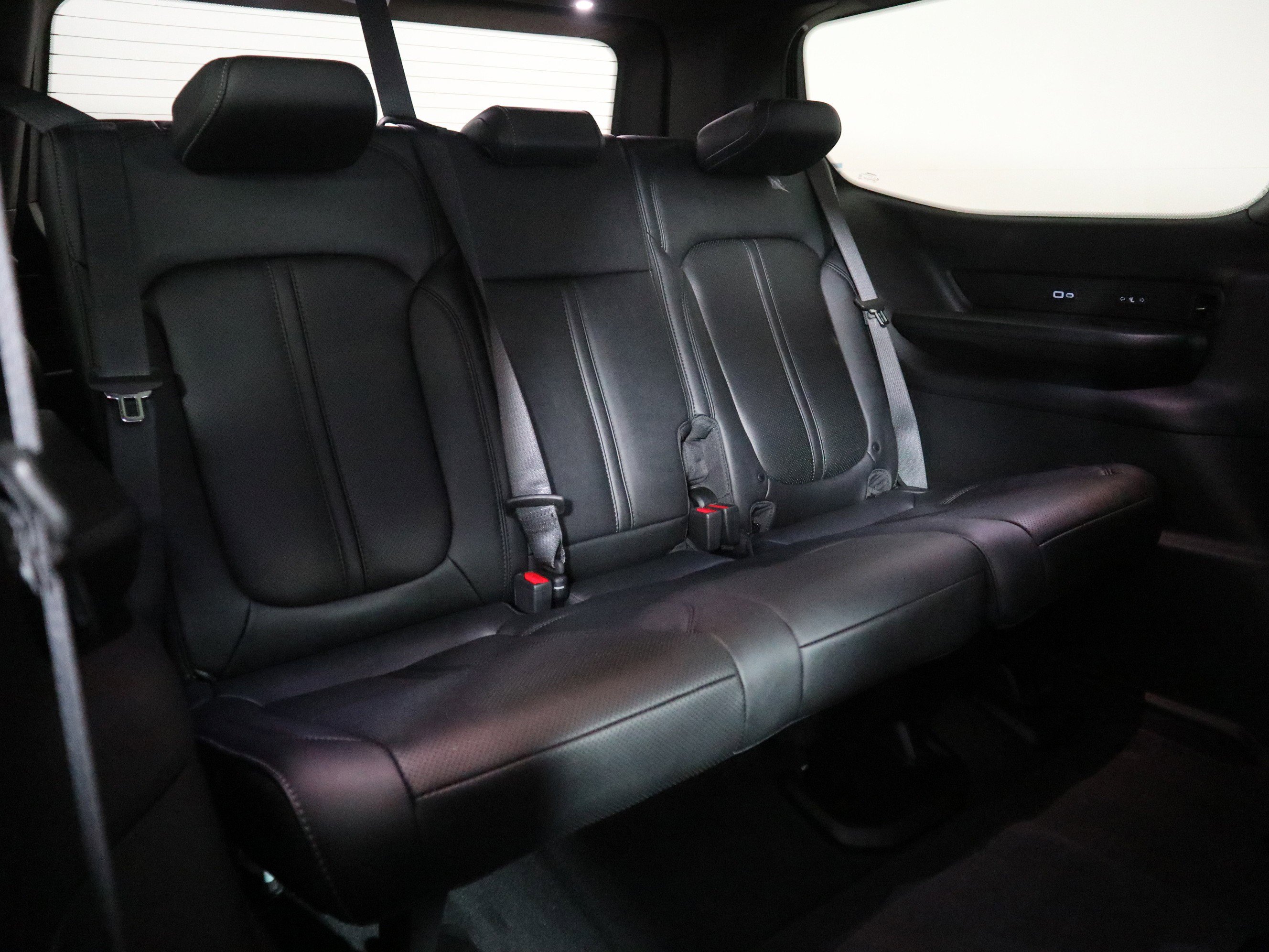 New 2025 Jeep Wagoneer Series III image 23