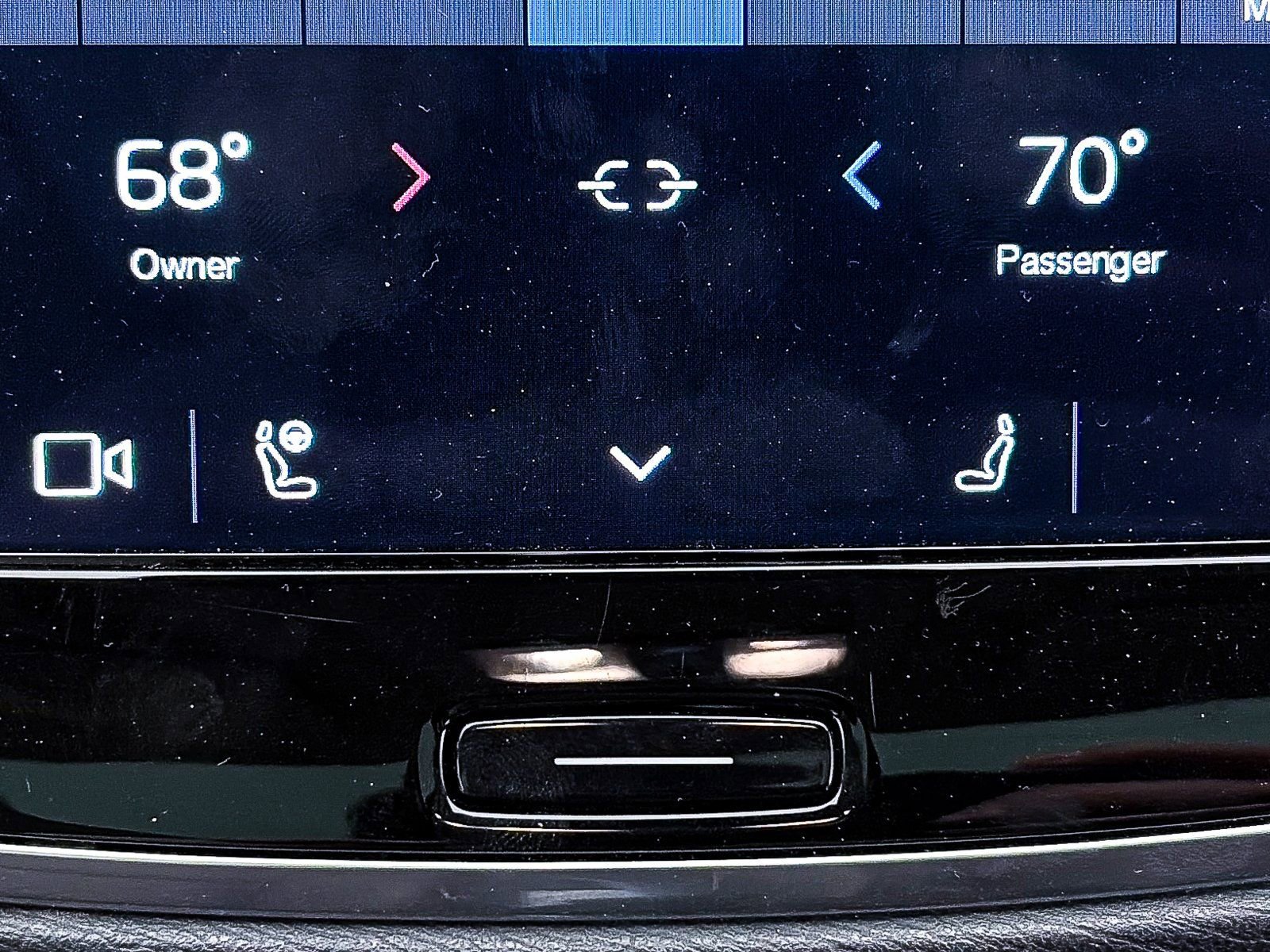 Used 2024 Volvo XC90 B6 Plus w/ Protection Package Premier image 25