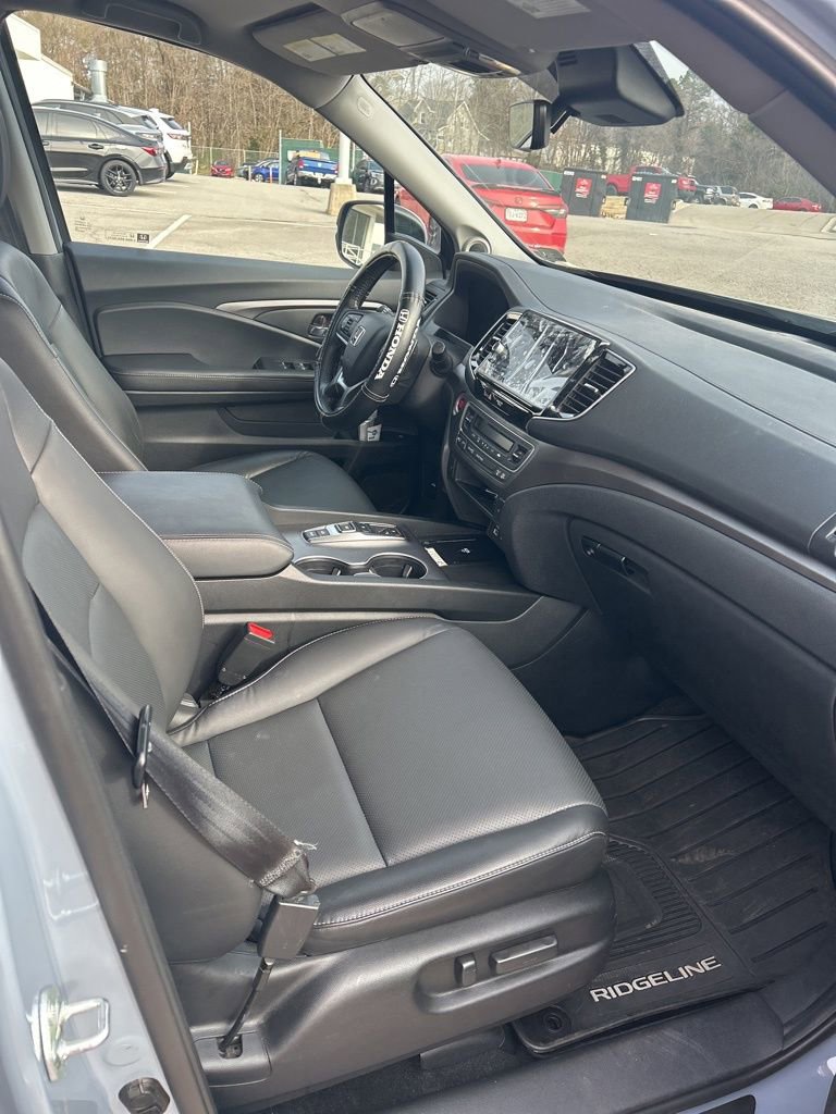 Used 2025 Honda Ridgeline RTL image 17
