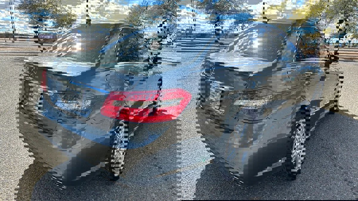 Used 2012 Mercedes-Benz E 350 Sport image 5