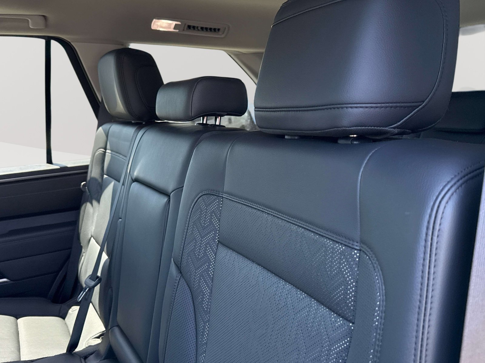 Used 2024 Toyota Sequoia SR5 w/ SR5 Premium Package AWD/4WD image 26