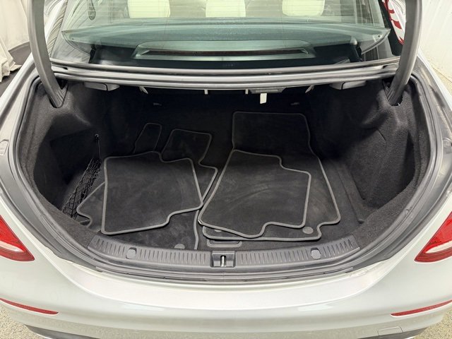 Used 2018 Mercedes-Benz E 300 E 300 image 9