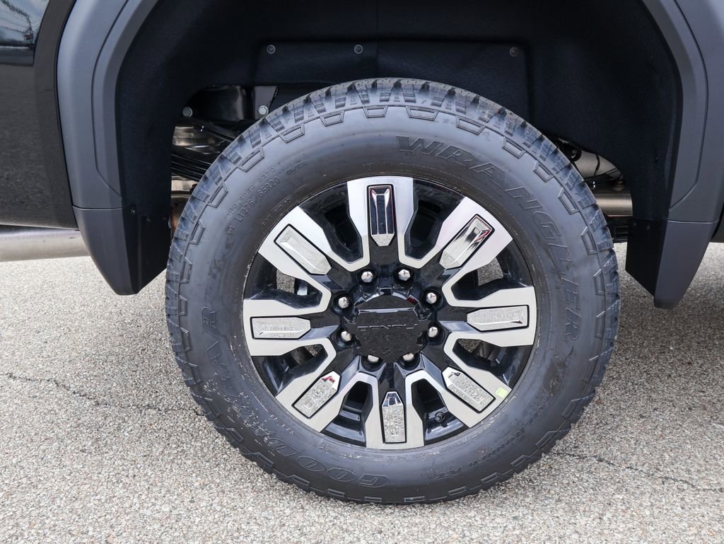 New 2026 GMC Sierra 2500 Denali w/ Denali Reserve Package AWD/4WD image 38