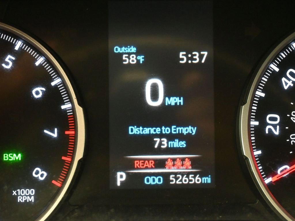 Used 2021 Toyota RAV4 XLE image 16