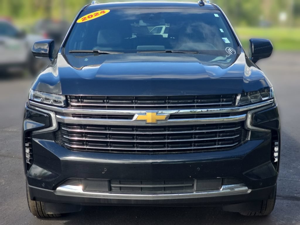 Used 2024 Chevrolet Suburban LT AWD/4WD image 11