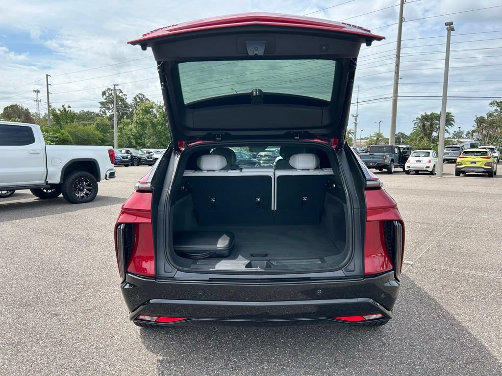 Used 2024 Cadillac Lyriq Sport RWD image 72
