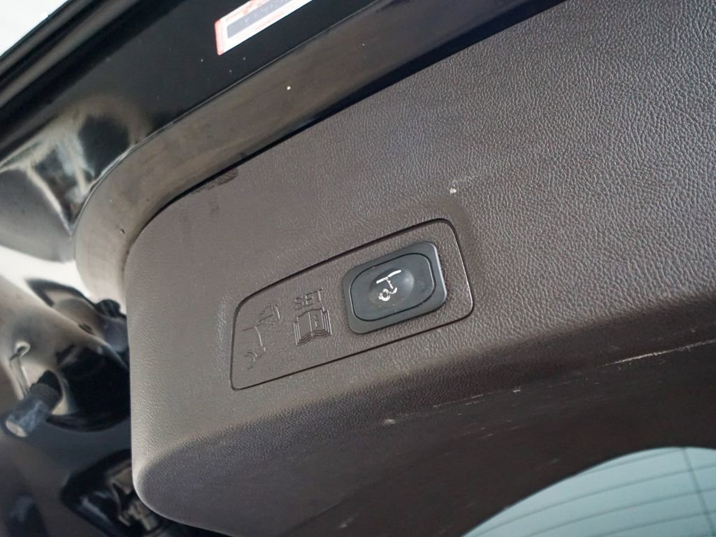 Used 2019 Lincoln MKC Premiere image 30