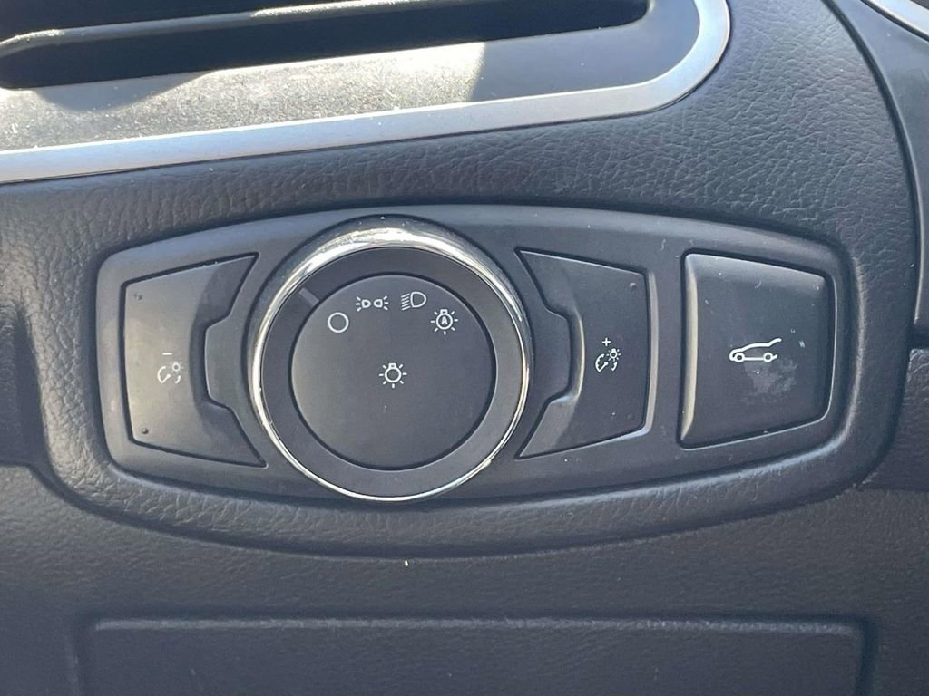 Used 2015 Ford Edge SEL w/ Equipment Group 201A image 19