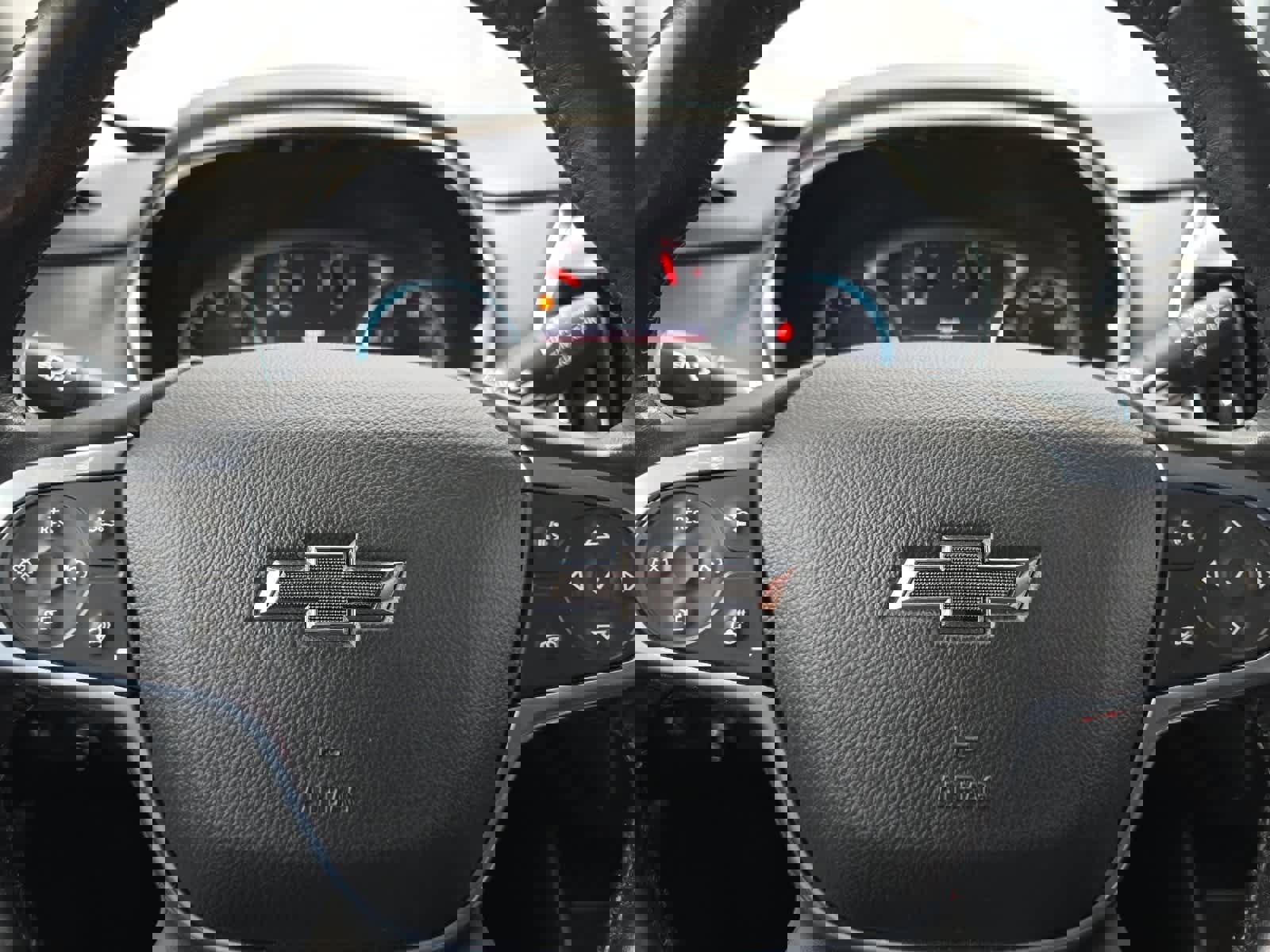 Used 2021 Chevrolet Traverse RS image 25