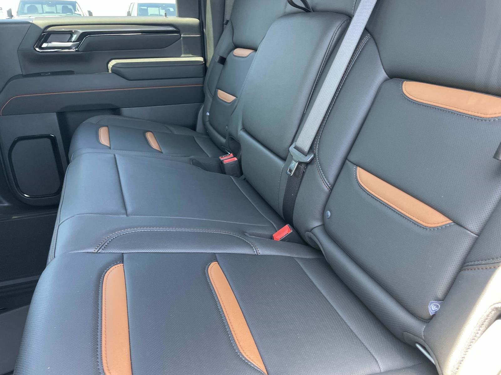 New 2026 GMC Sierra 2500 AT4 w/ AT4 Premium Plus Package AWD/4WD image 26